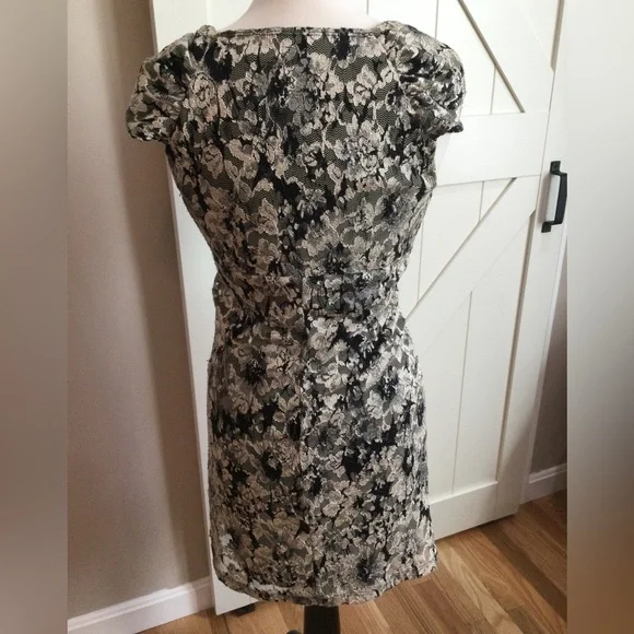 Wishes Wishes Wishes Small/Medium Midi Dress with black lining. - Picture 3 of 6